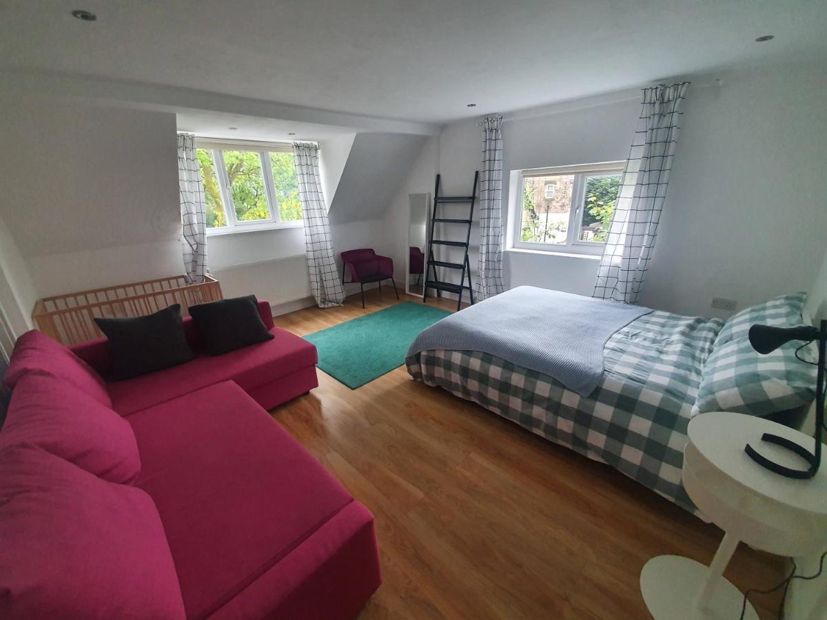 Beautiful House In The Heart Of A Golf Course. Apartment Манчестър Екстериор снимка