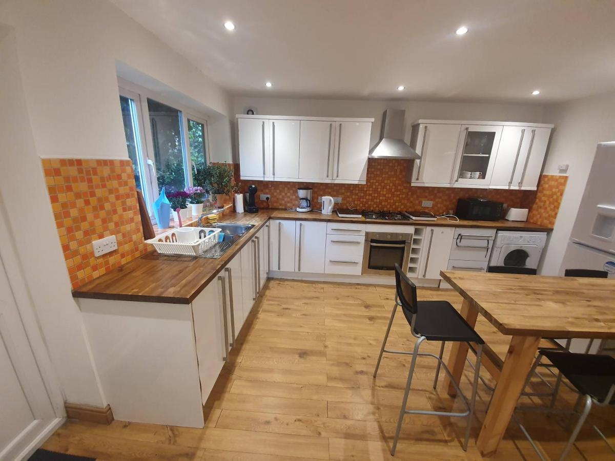 Beautiful House In The Heart Of A Golf Course. Apartment Манчестър Екстериор снимка