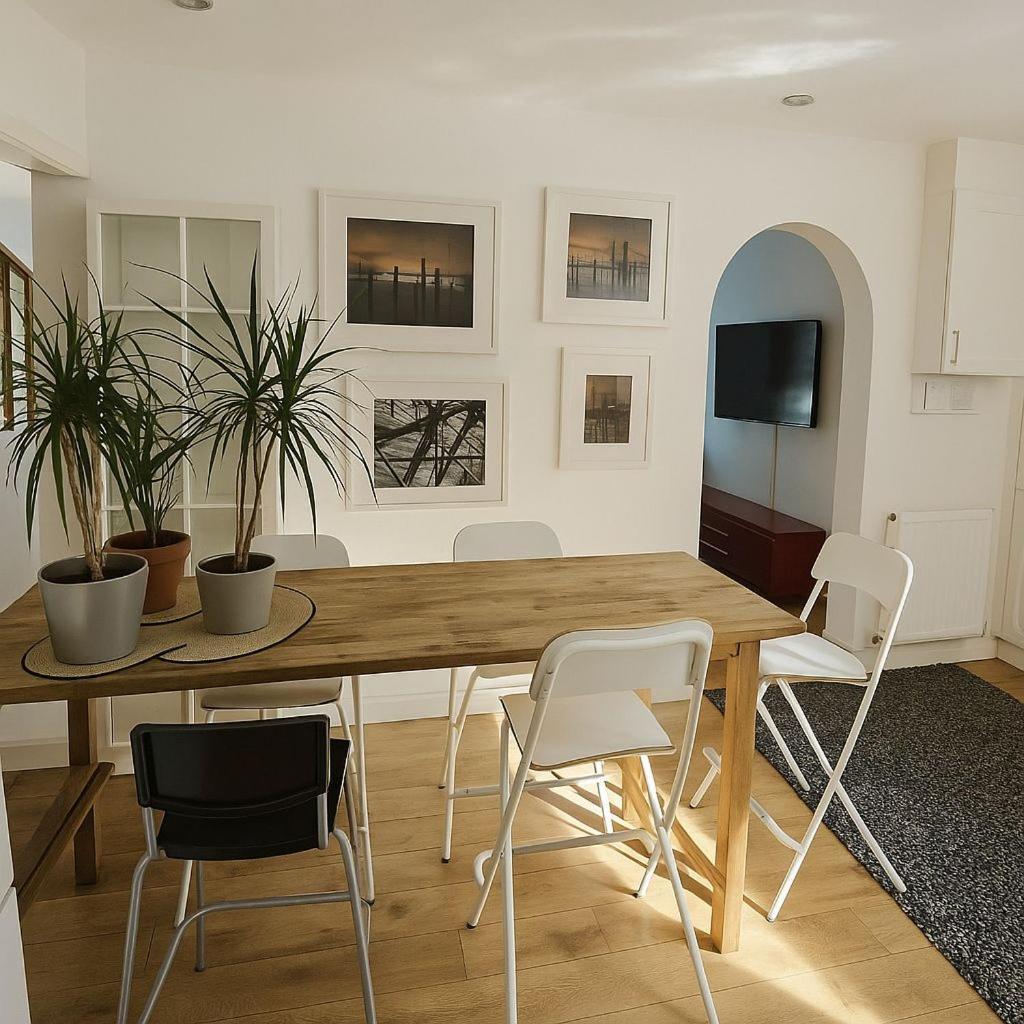 Beautiful House In The Heart Of A Golf Course. Apartment Манчестър Екстериор снимка
